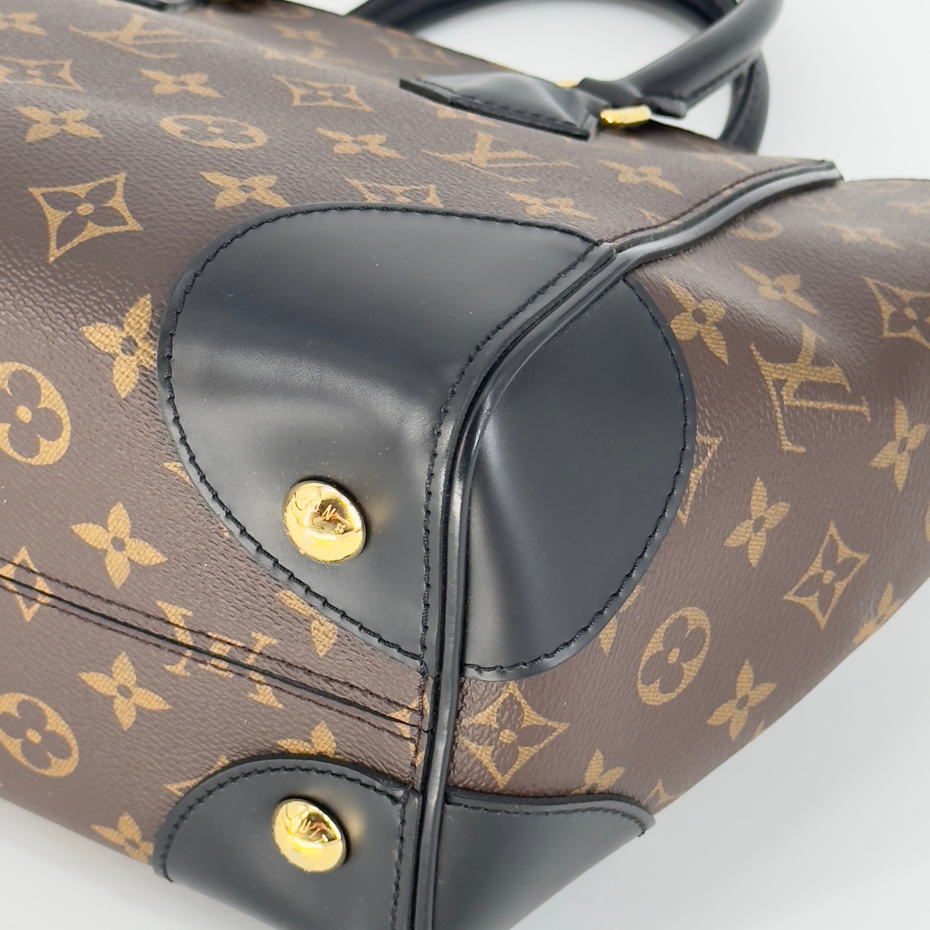 Louis Vuitton Phoenix PM Monogram