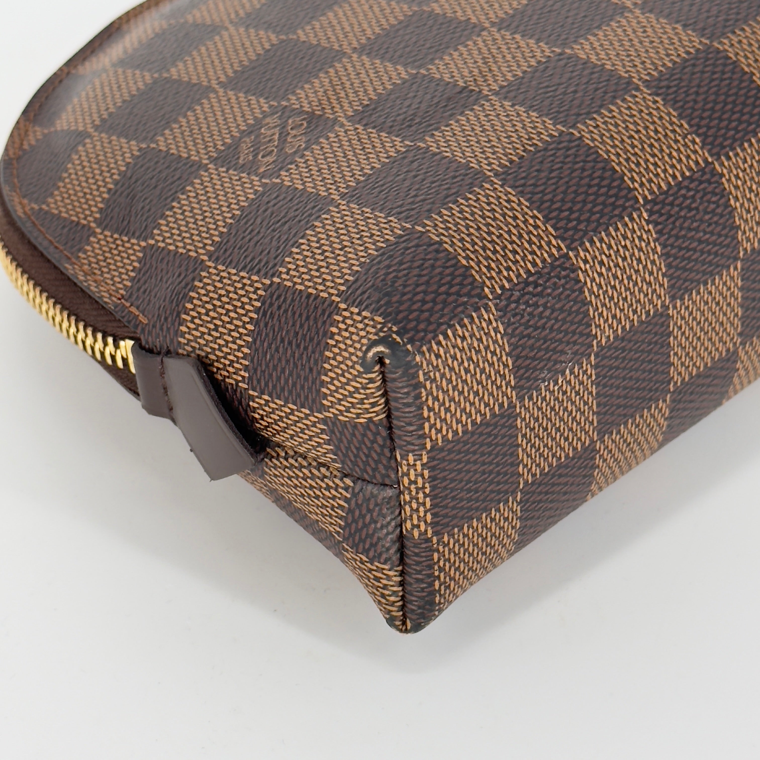 Louis Vuitton Cosmetic Pouch GM Damier Ebene