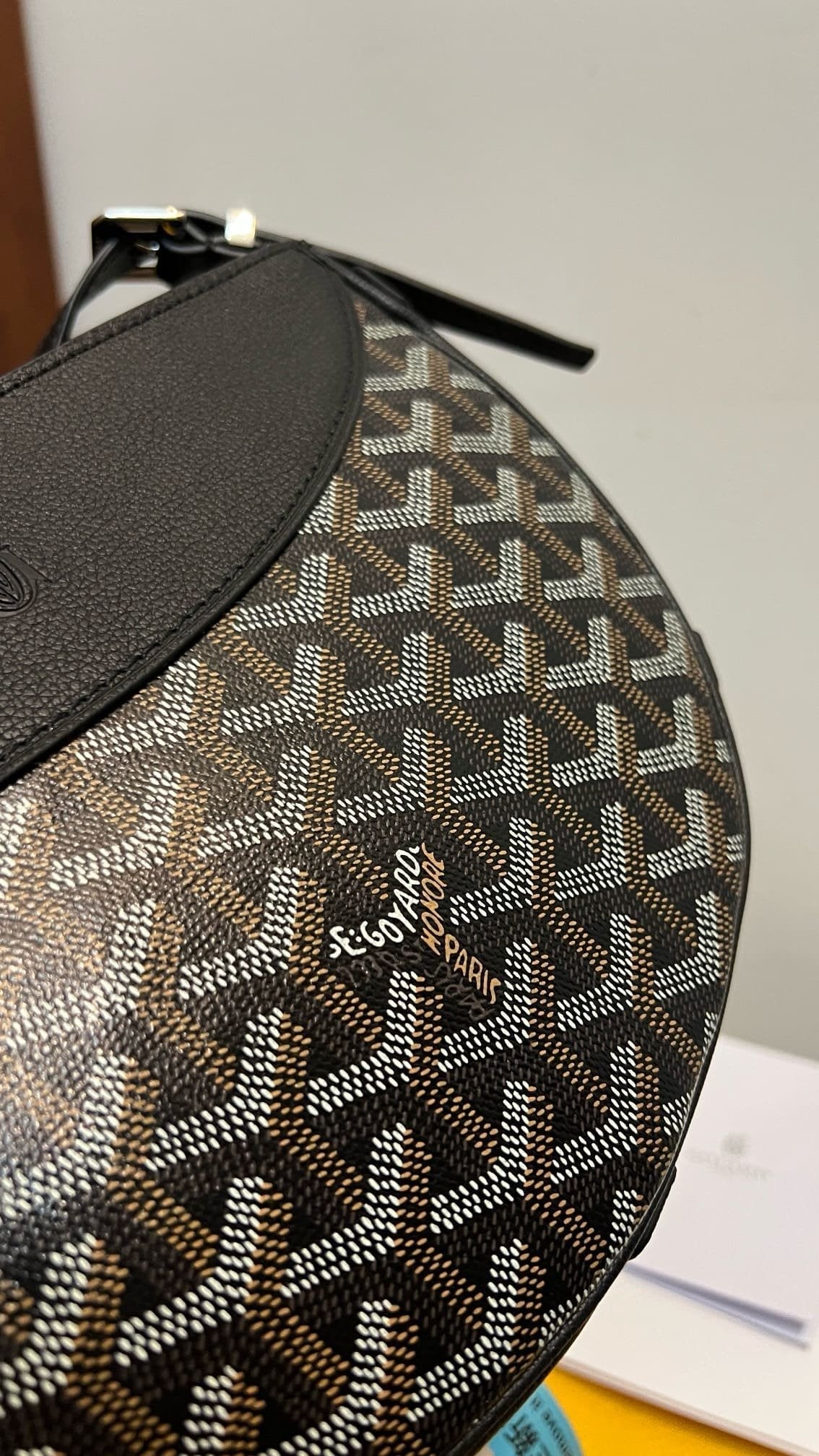 Goyard Hirondelle Schoudertas – Zwart / Grijs